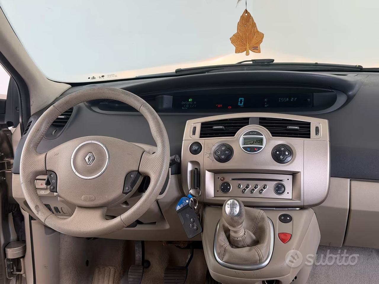 RENAULT Grand Scenic