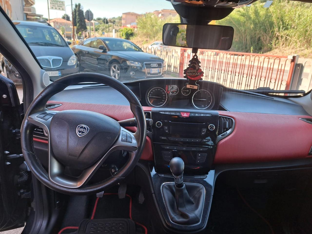 Lancia Ypsilon 1.3 MJT 16V 95 CV 5 porte S&S Silver