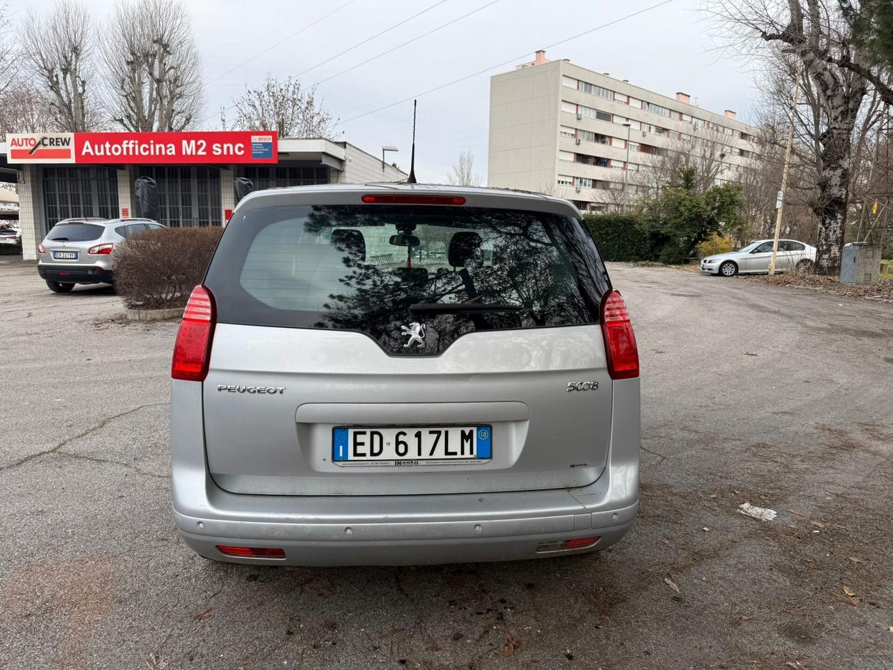 Peugeot 5008 1.6 HDi 112CV Féline