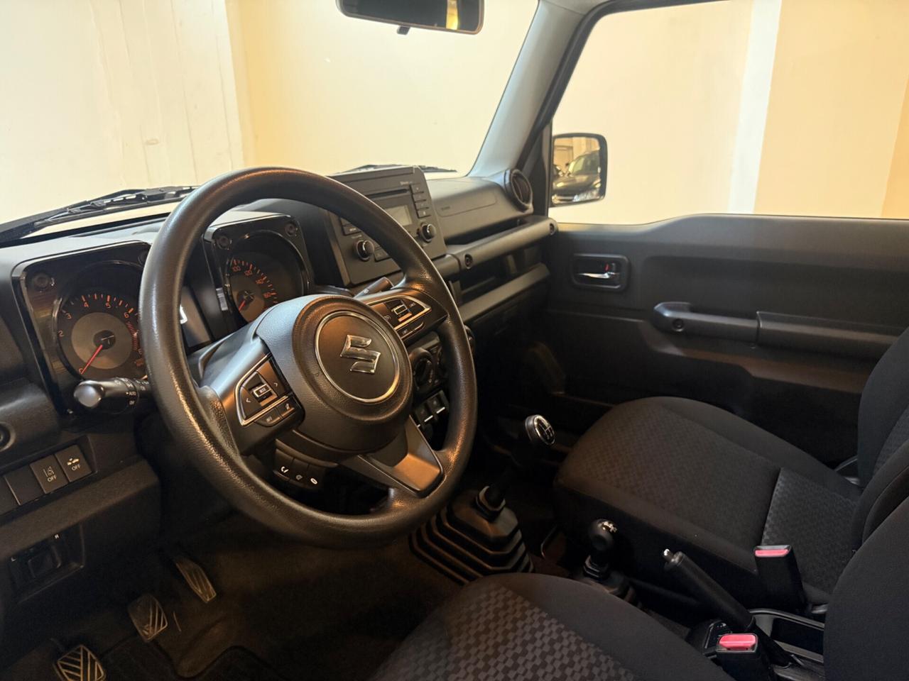 Suzuki Jimny 1.5 5MT PRO (N1)