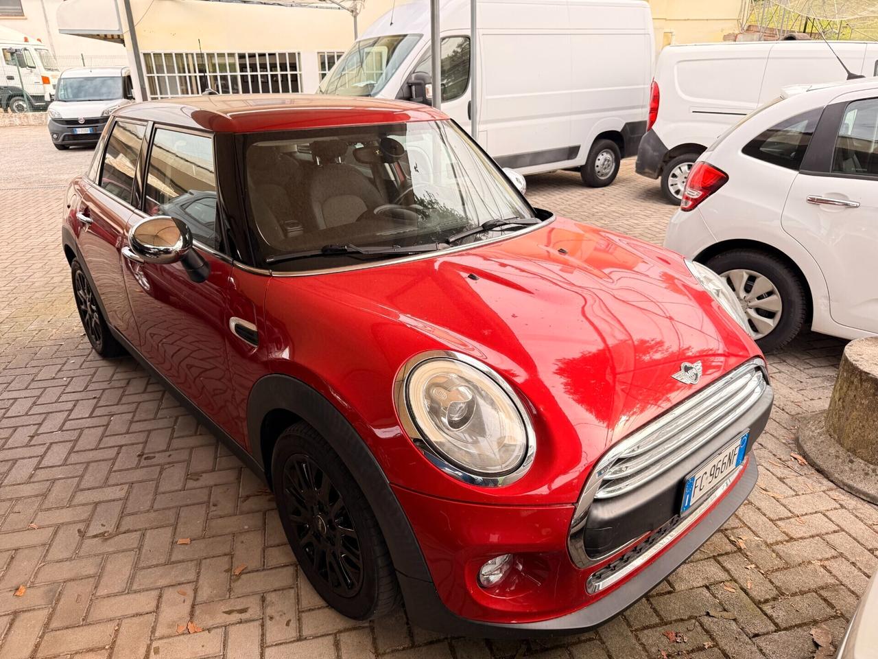 Mini 1.5 Cooper D Euro 6B 5 Porte