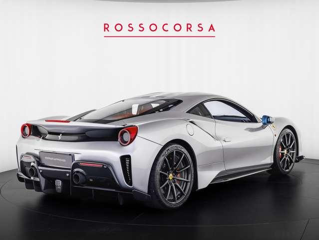 Ferrari 488 Pista