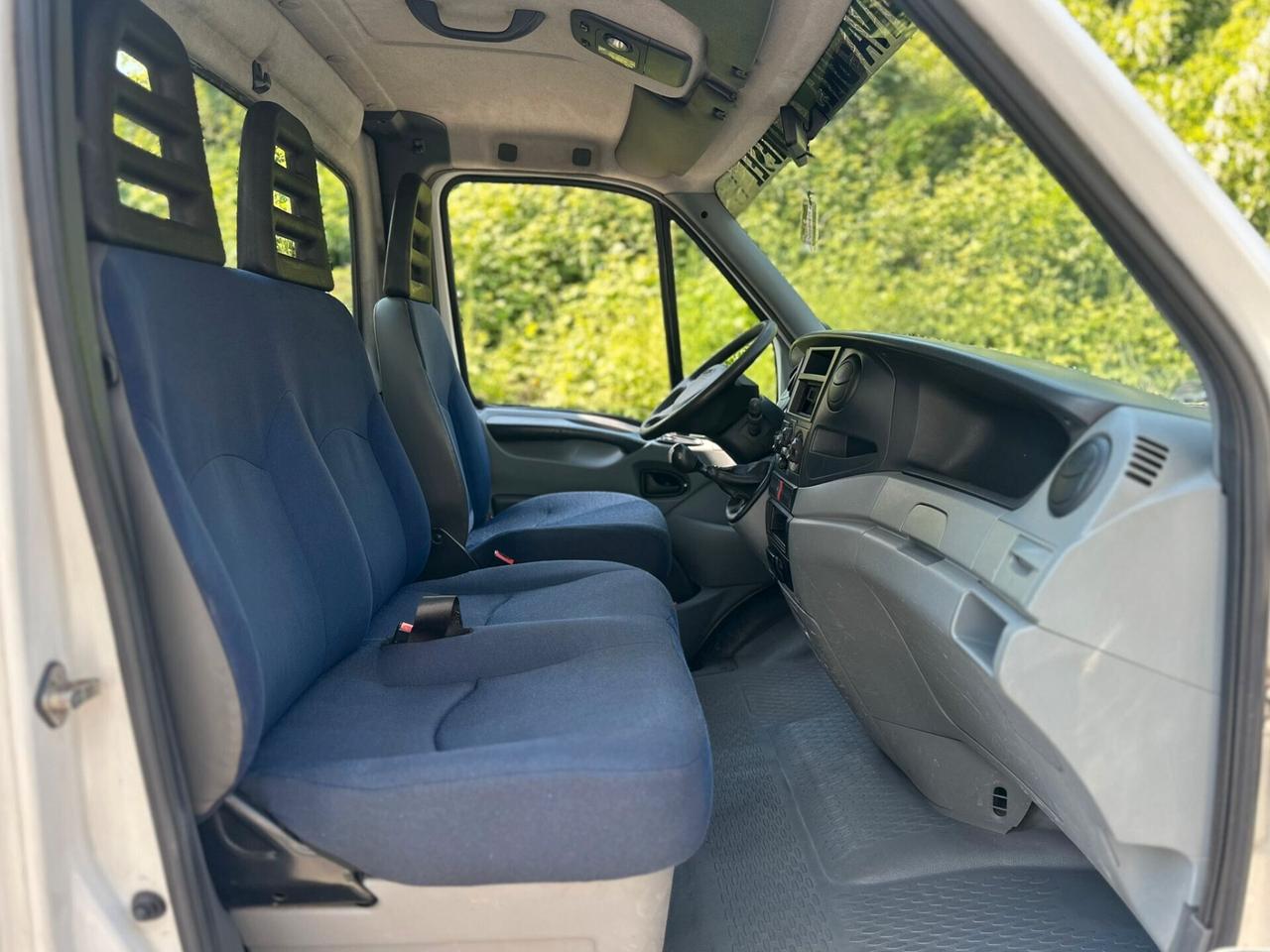 Iveco DAILY 2.3 Diesel 35S