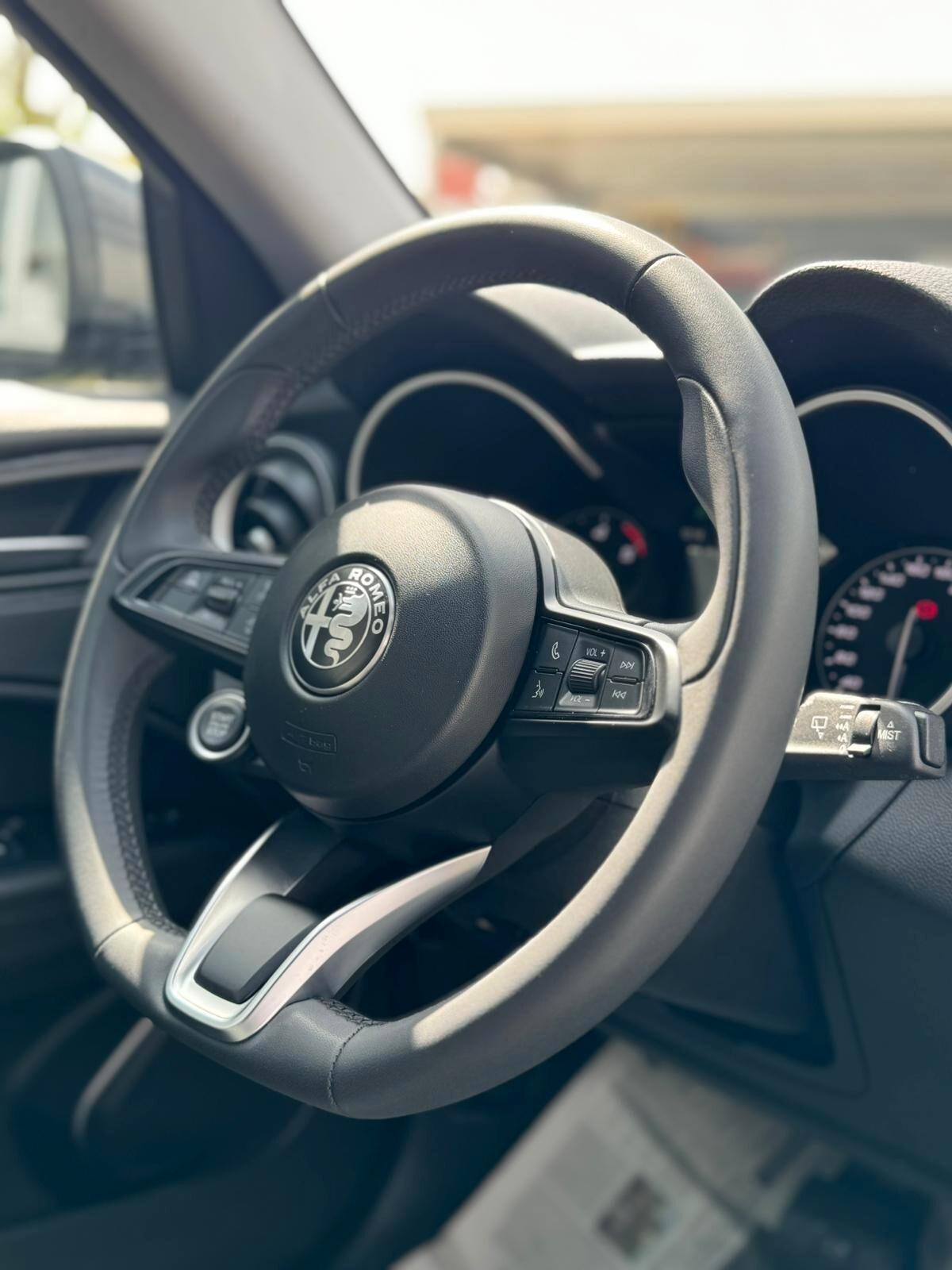 Alfa Romeo Stelvio 2.2 Turbodiesel 190 CV AT8 Q4 Business, IVA ESPOSTA