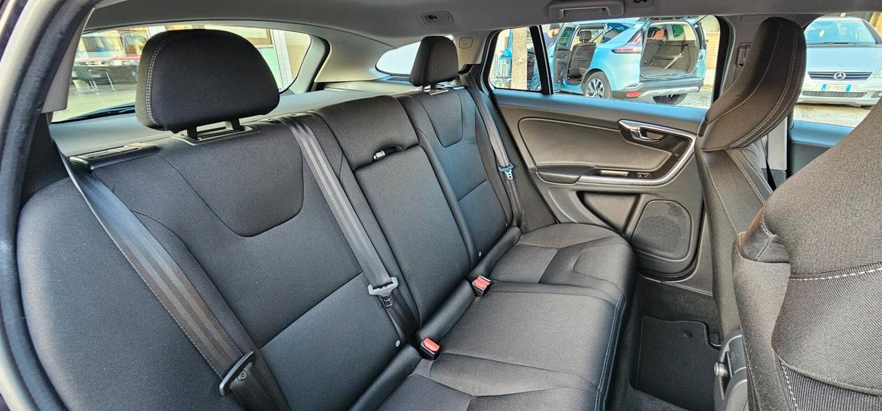 Volvo V60 Automatica 120 CV