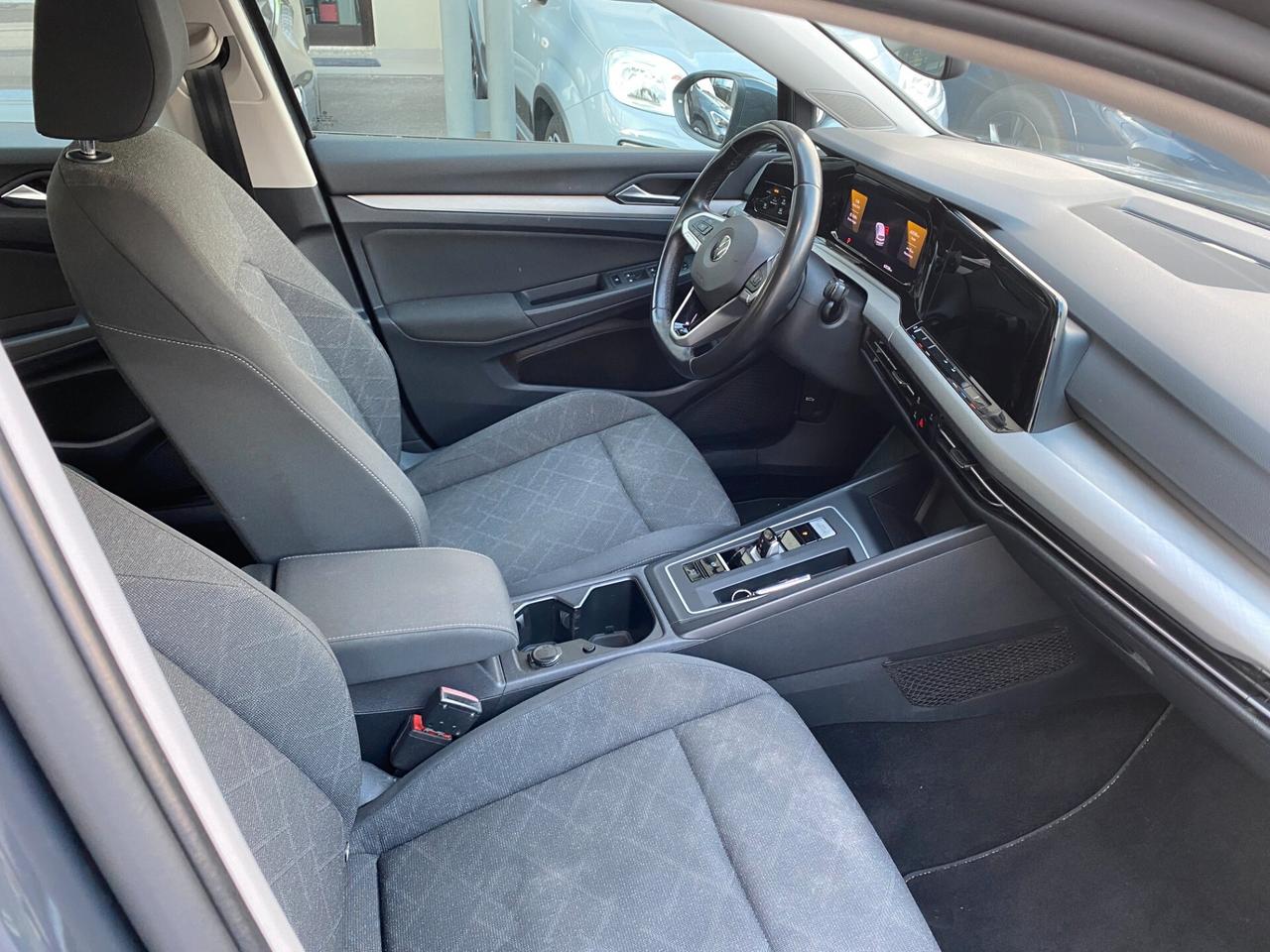 Volkswagen Golf 1.0 eTSI EVO DSG Life - CAMBIO AUTOMATICO DSG