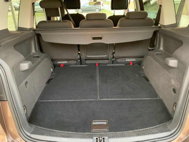 VOLKSWAGEN Touran 1.6 TDI 7 POSTI CAMBIO AUTOMATICO