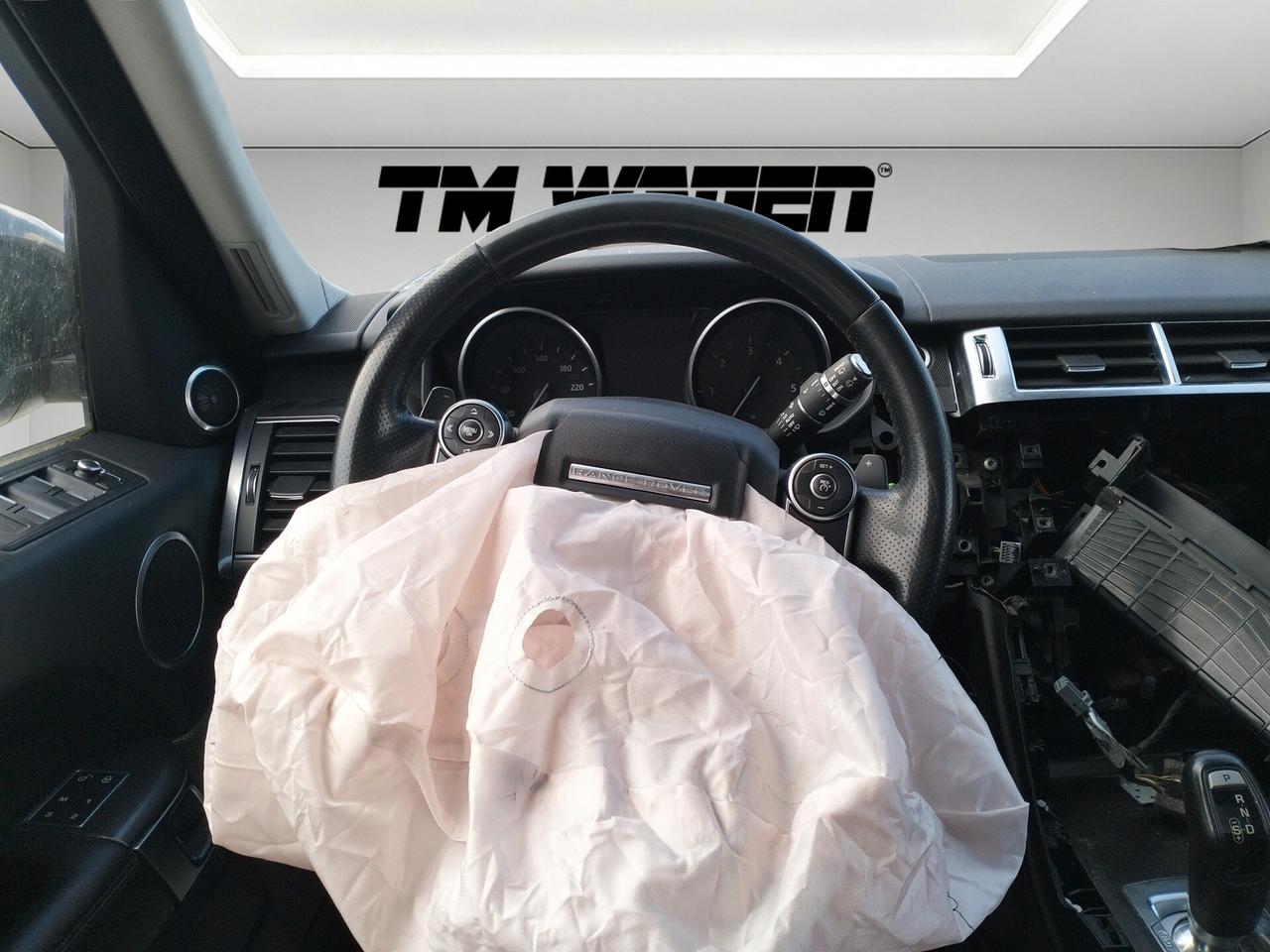 Land Rover Range Sport 3.0 TDV6 HSE - SINISTRATA
