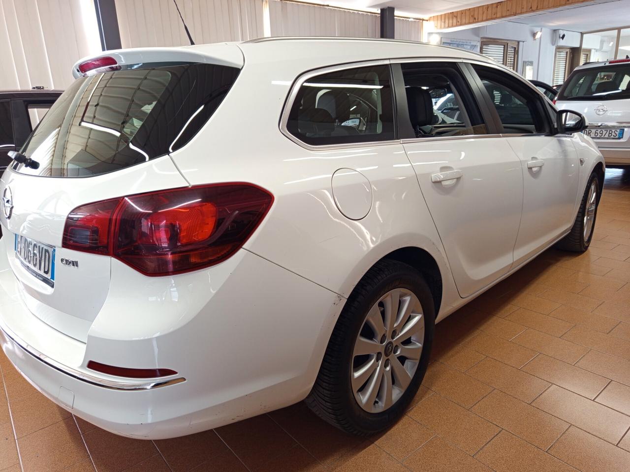 Opel Astra 1.7 CDTI 110CV, 161 Mila chilometri ok neopatentati