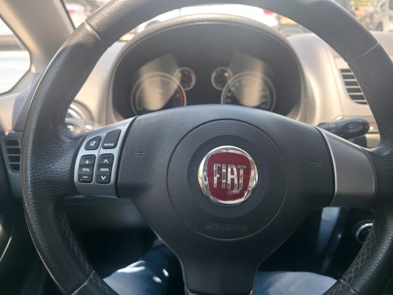 Fiat Sedici 2.0 MJT 16V DPF 4x4 Emotion