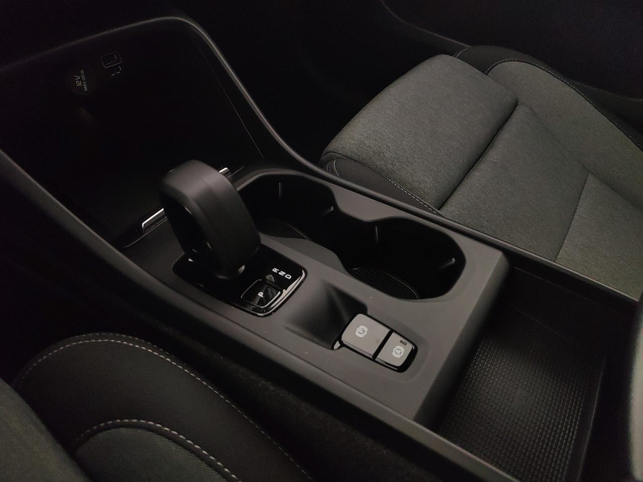 VOLVO XC40 1.5 t4 recharge phev Core auto