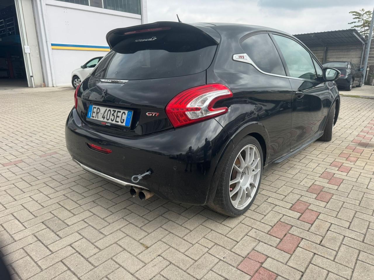 Peugeot 208 1.6 THP 200 CV 3 porte GTi