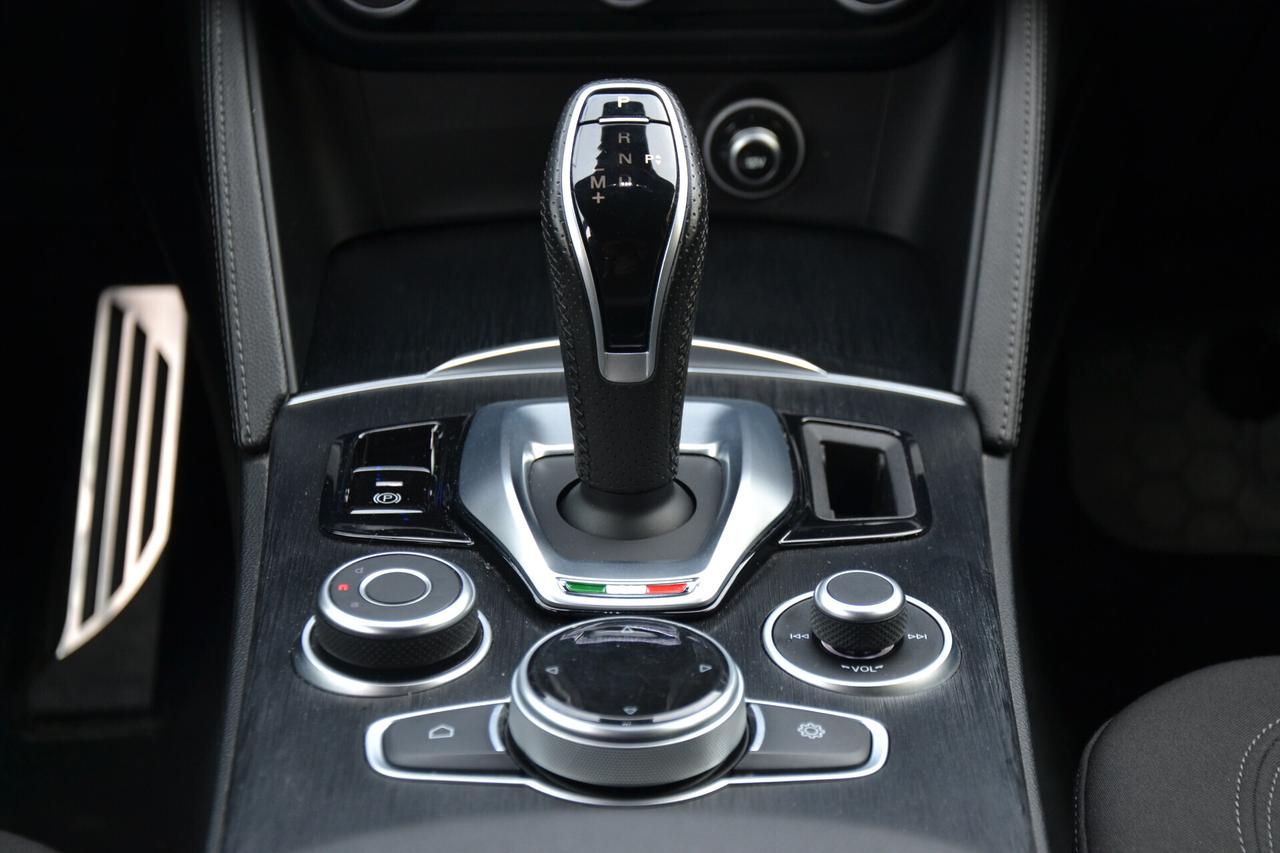 Alfa Romeo Stelvio 2.2 210CV AT8 SUPER MY23 *PREZZO REALE**UNIPRO'*