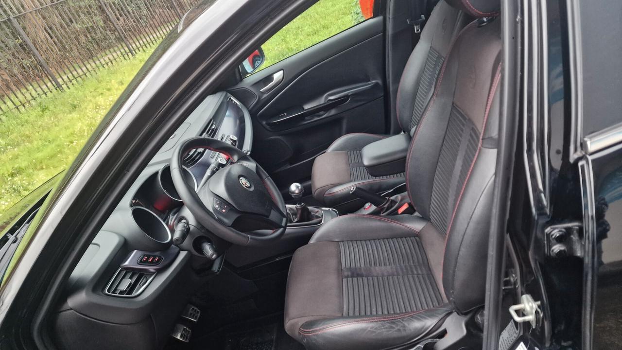 Alfa Romeo Giulietta 1.6 JTDm-2 105 CV Distinctive