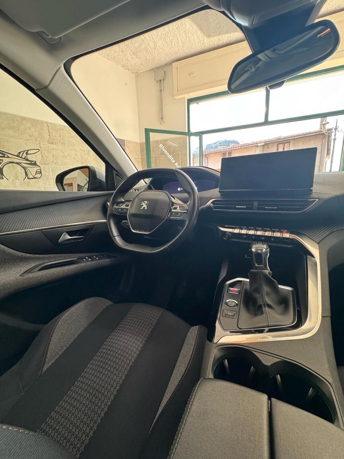 Peugeot 3008 BlueHDi 130 S&S Active