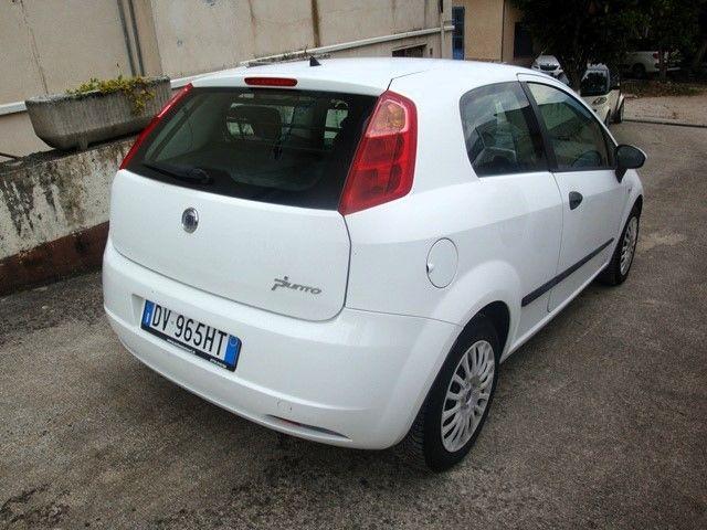 FIAT - Grande Punto - 1.3 MJT 3p. N1 4 posti