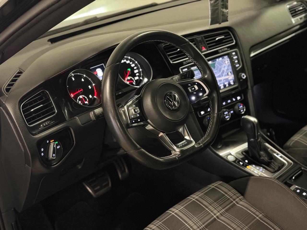 Volkswagen Golf GTD 2.0 TDI DSG 5p. BlueMotion Technology