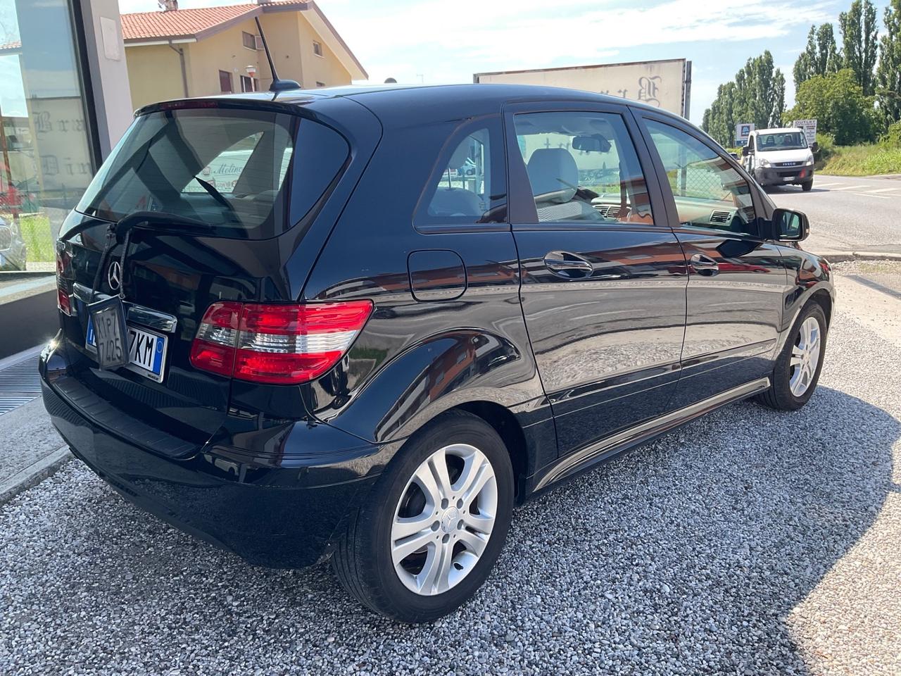 Mercedes-benz B 180 BlueEFFICIENCY Executive
