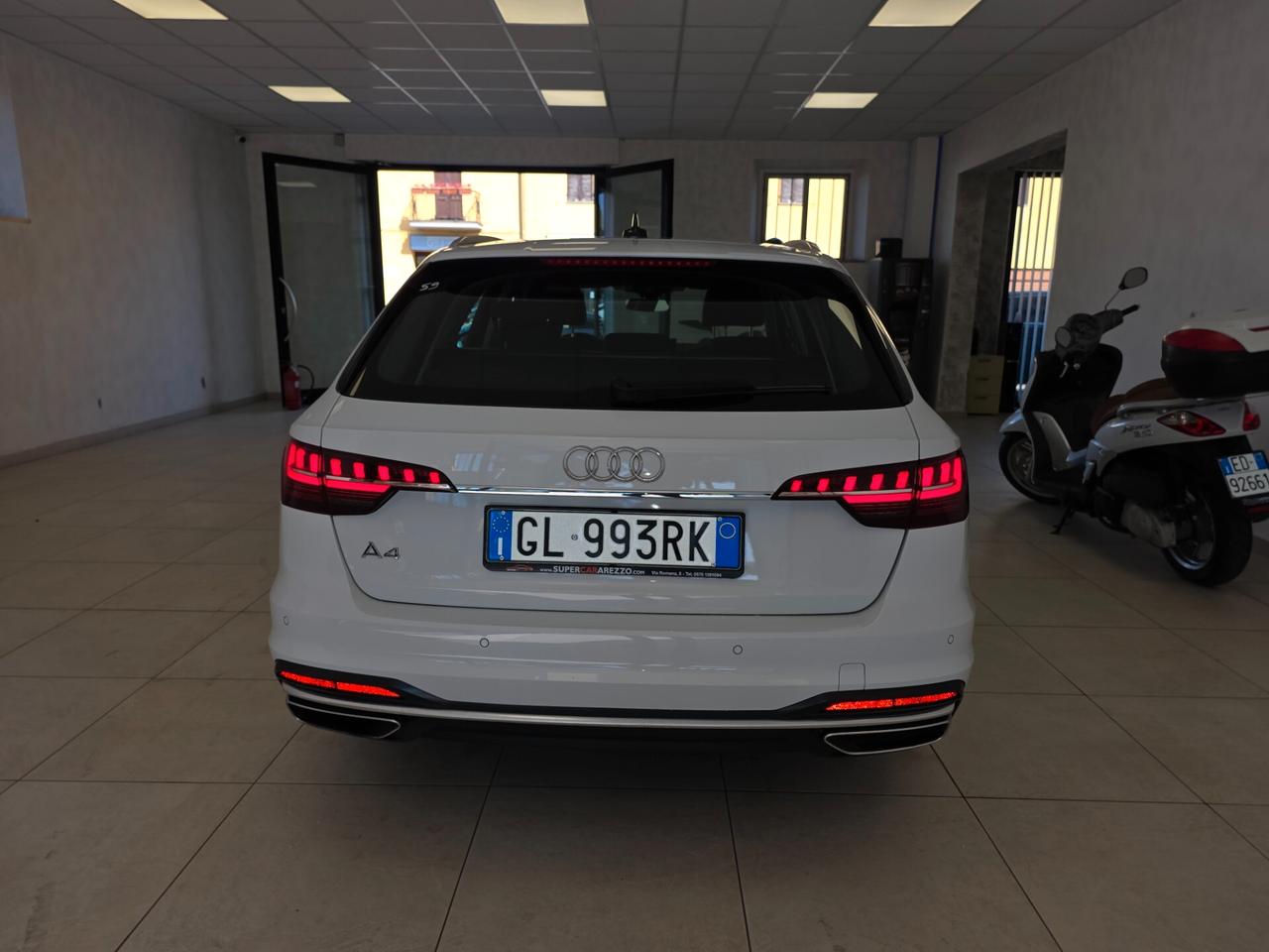Audi A4 Avant 35 TDI/163 CV S tronic Business Advanced