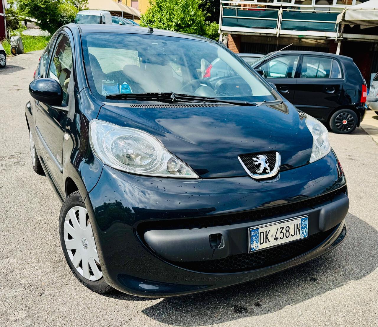 Peugeot 107 1.0 68CV 5p. Sweet Years 2Tronic