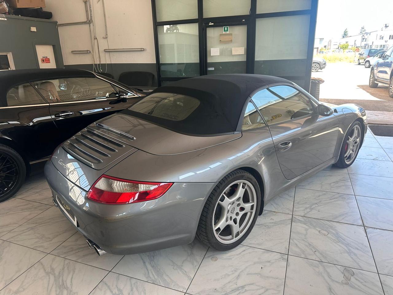 Porsche 911 Carrera S Cabriolet
