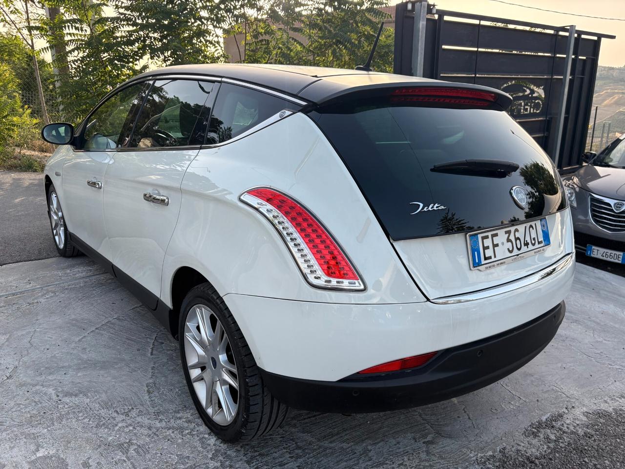 Lancia Delta 1.6 MJT DPF Selectronic Oro (CAMBIO AUTOMATICO)