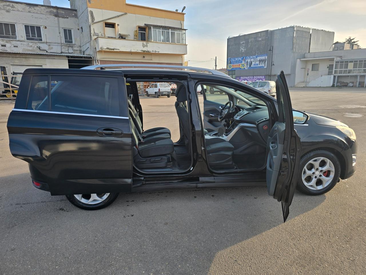 Ford C-Max 1.6 TDCi 115CV Titanium 7 POSTI