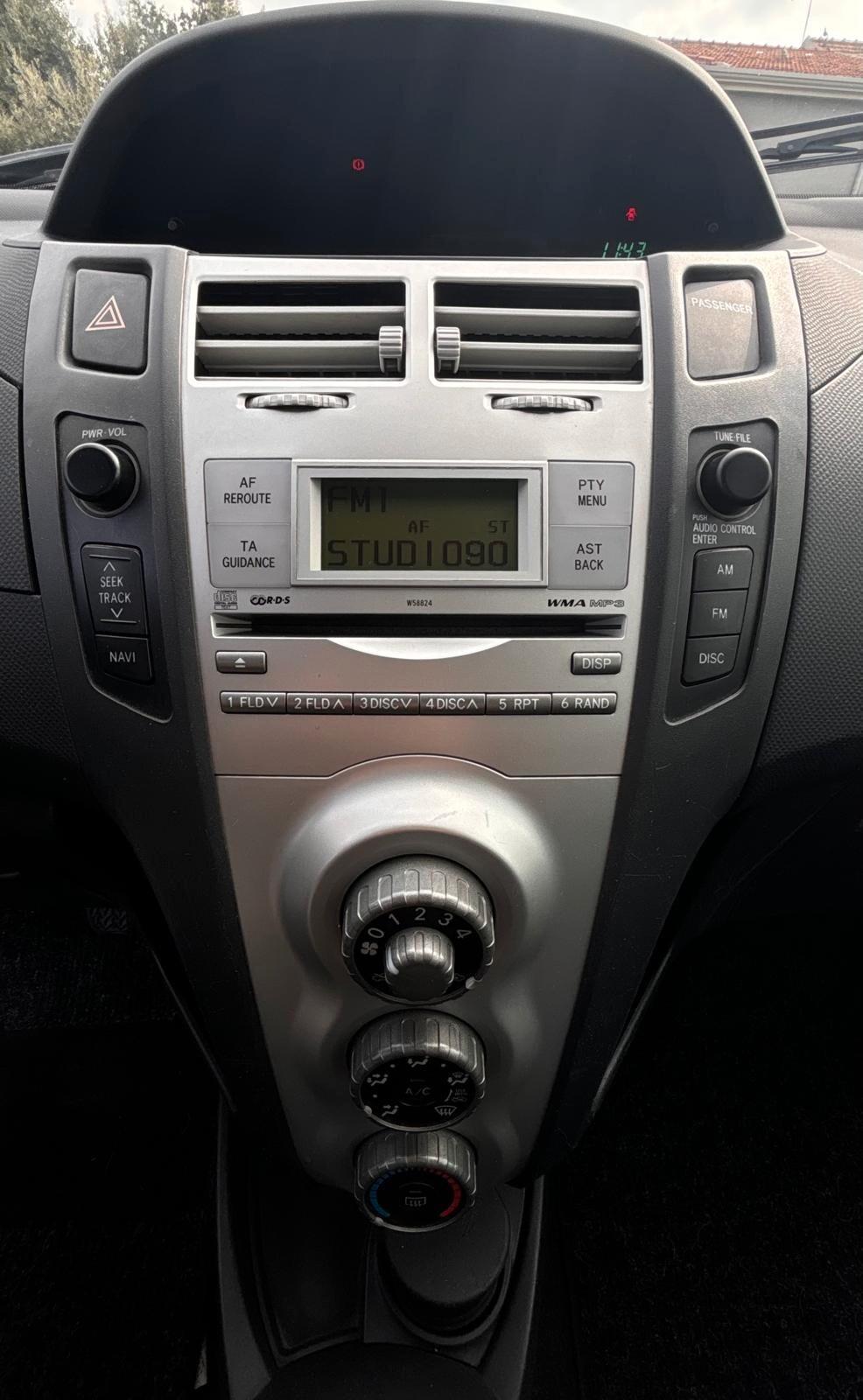 Toyota Yaris 1.3 5 porte