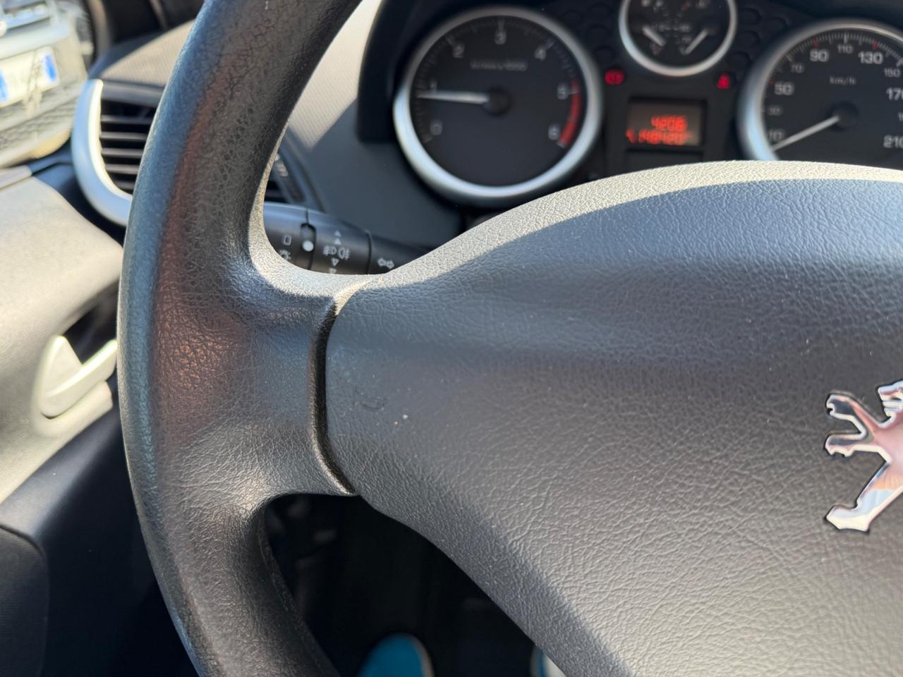Peugeot 207 1.4 HDi 70CV 5p. Energie / 140.000KM