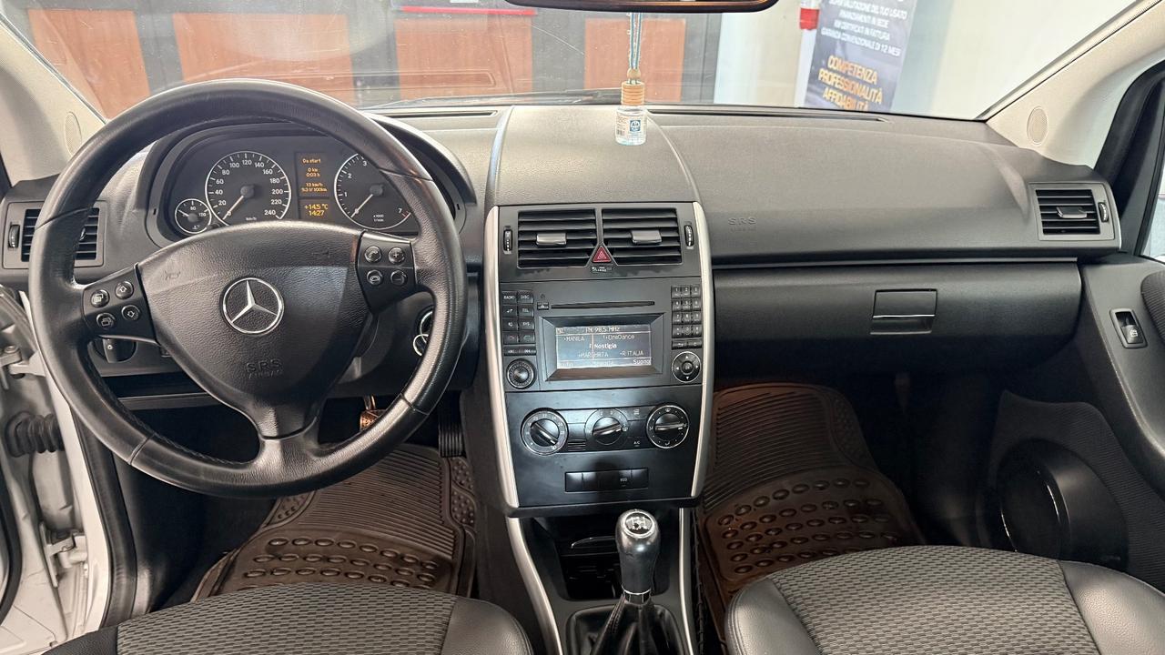 Mercedes-benz A 160 BlueEFFICIENCY Coupé Avantgarde