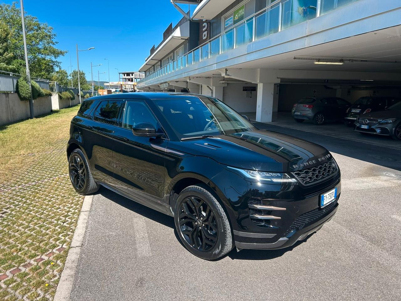 Range Rover Evoque 2.0D I4-L.Flw 150 CV R-Dynamic