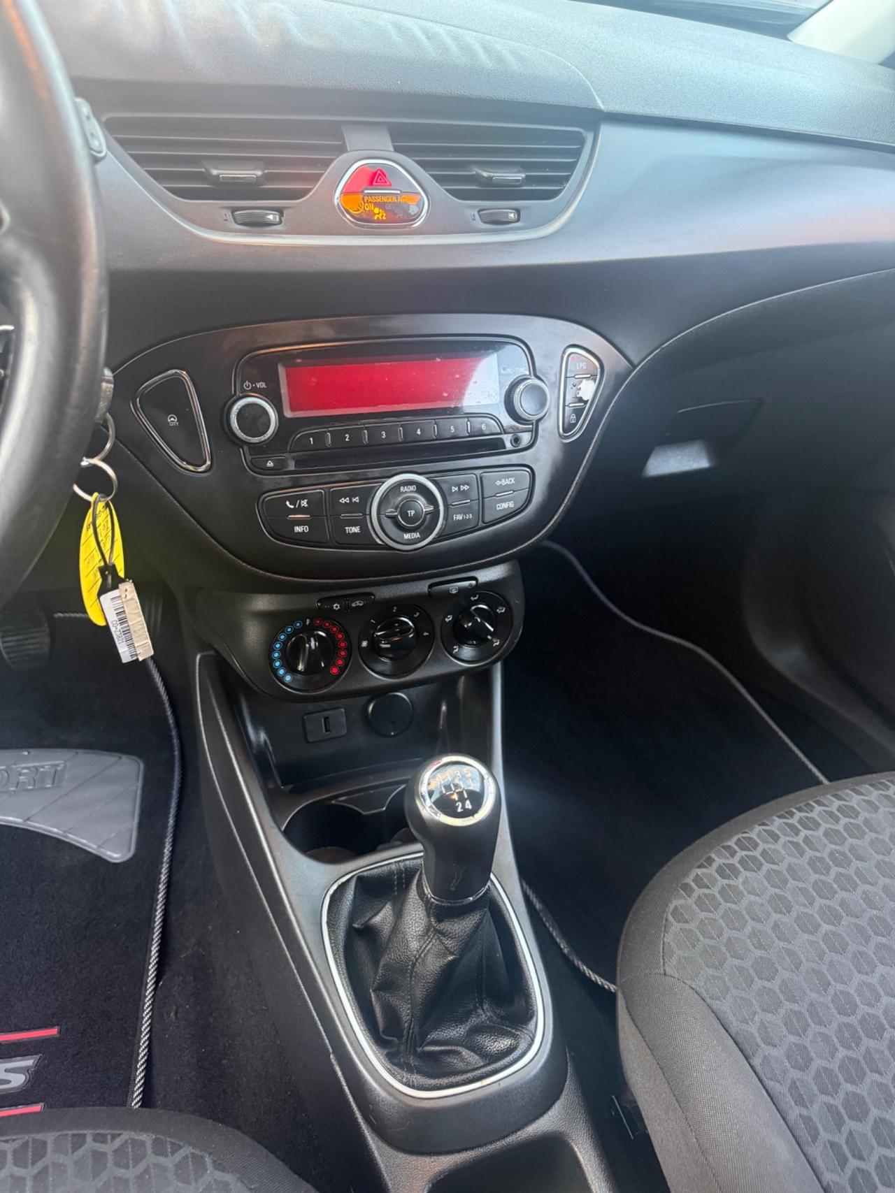 Opel Corsa 1.4 90CV GPL Tech Coupé n-Joy