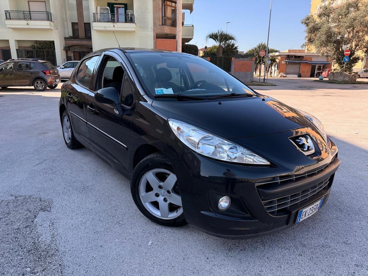 Peugeot 207 1.4 HDi 90mila KM Restyling 2012 Full Ottima