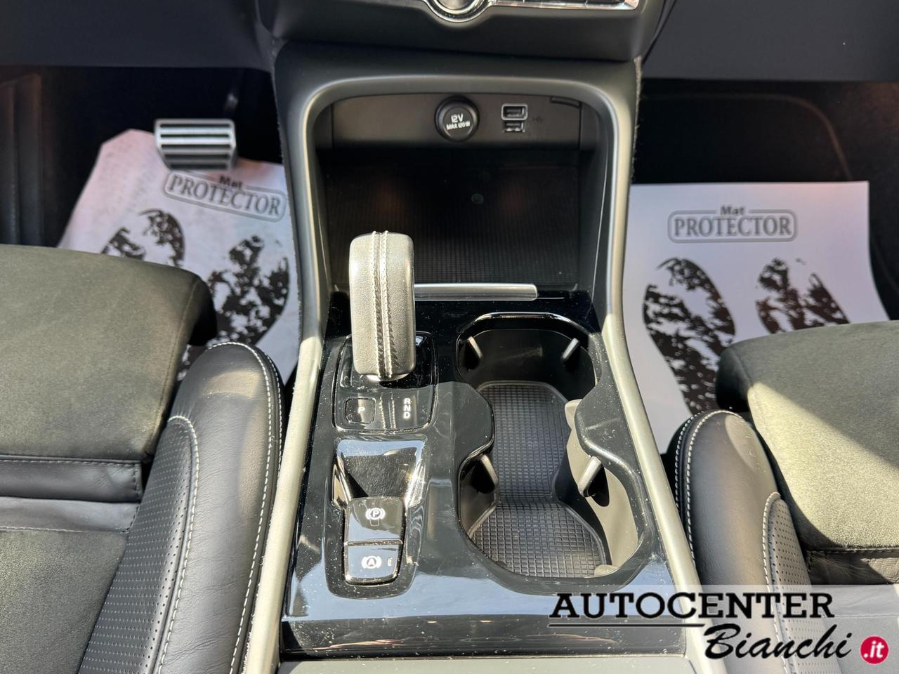 Volvo XC40 2.0 d3 R-design awd auto my21