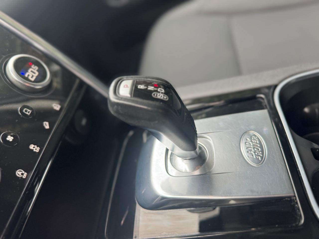 Land Rover Discovery Sport 2.0D I4-L.Flw 150 CV AWD Auto R-Dynamic SE