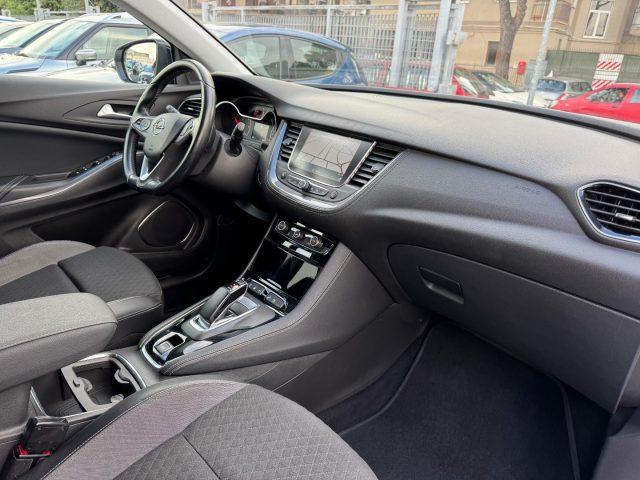 OPEL Grandland X 1.6 Hybrid Plug-in aut. AWD Design Line
