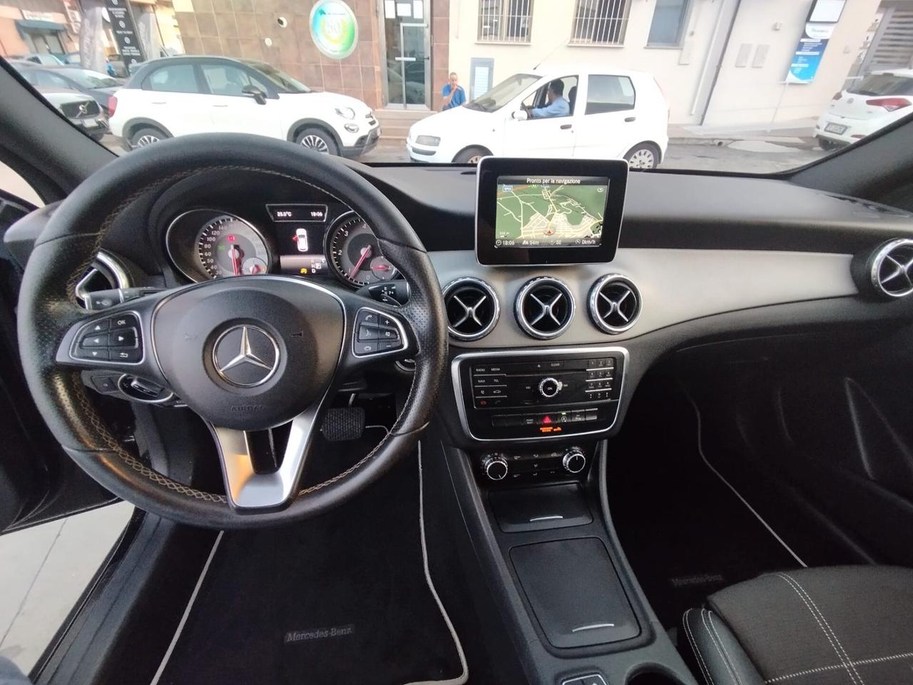 Mercedes-benz GLA 200 GLA 200 d Executive