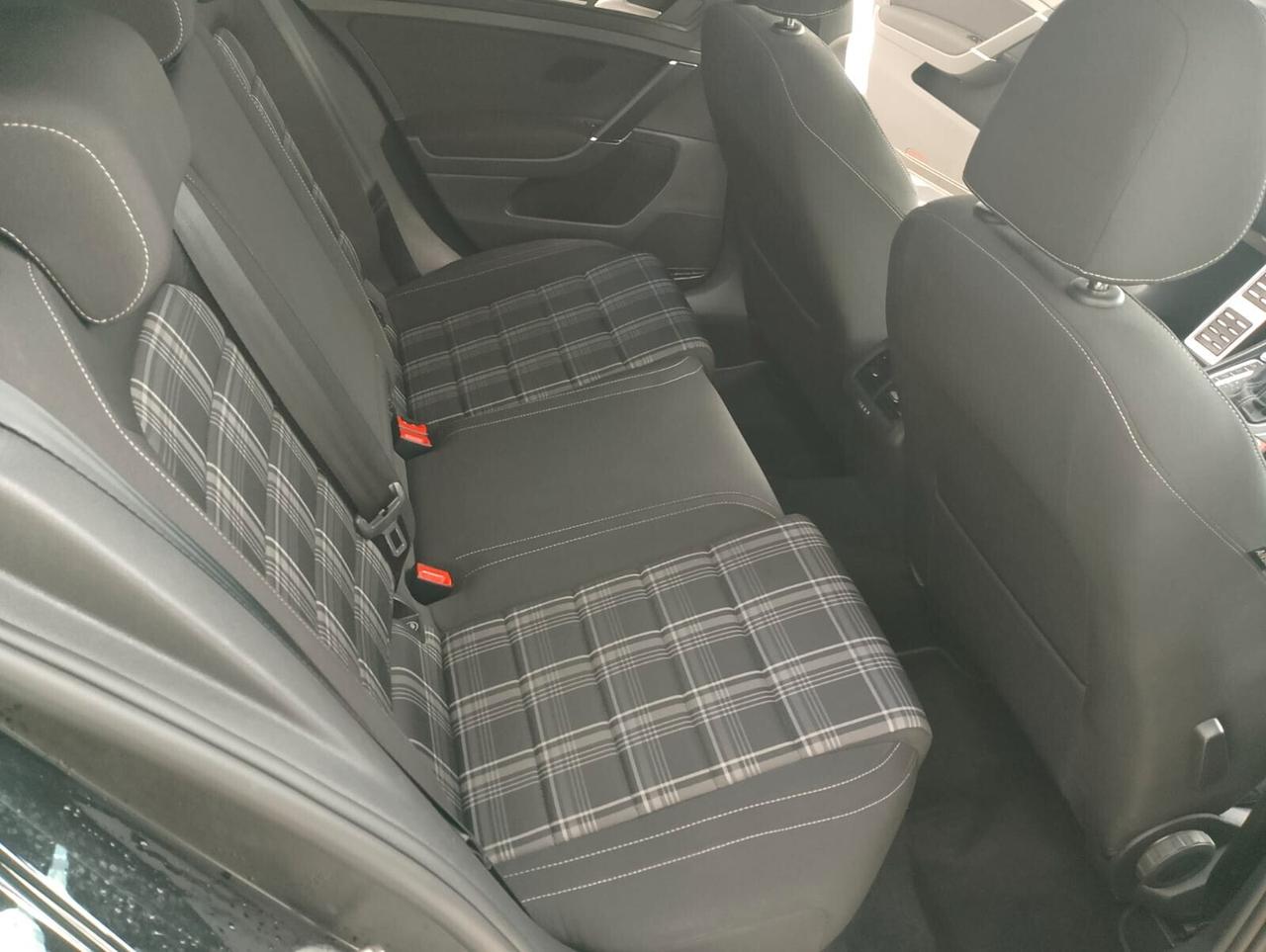 Volkswagen Golf GTD 2.0 TDI DSG 5p. BlueMotion Technology