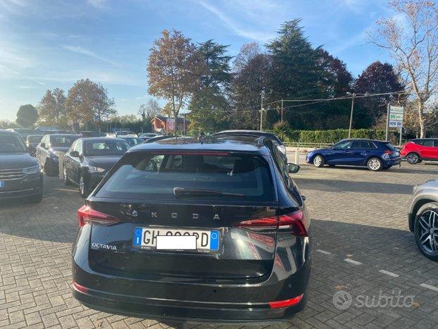 SKODA Octavia 2.0 TDI EVO SCR Wagon Ambition