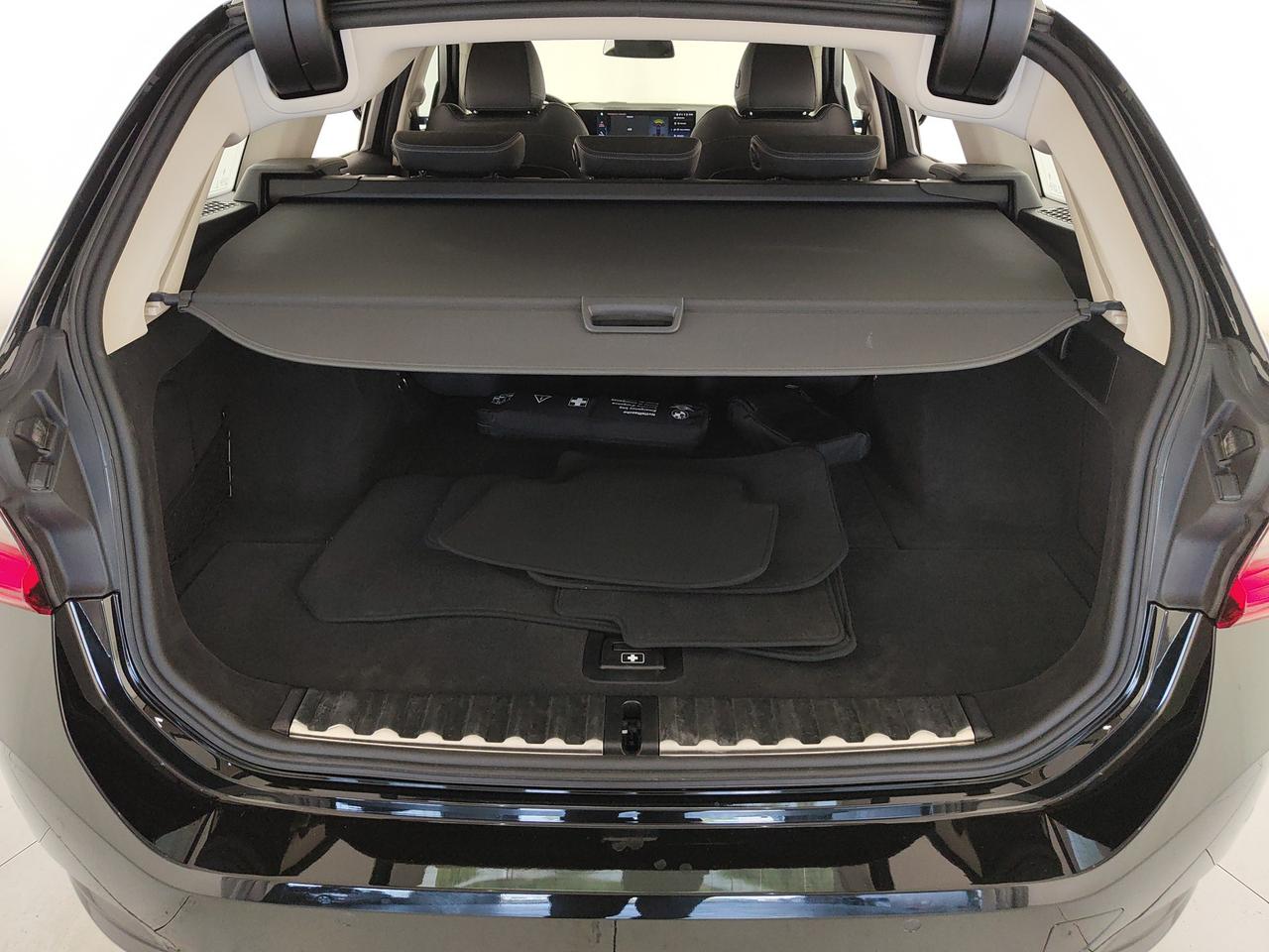 BMW Serie 3 G21 2022 Touring - 330d Touring mhev 48V xdrive auto