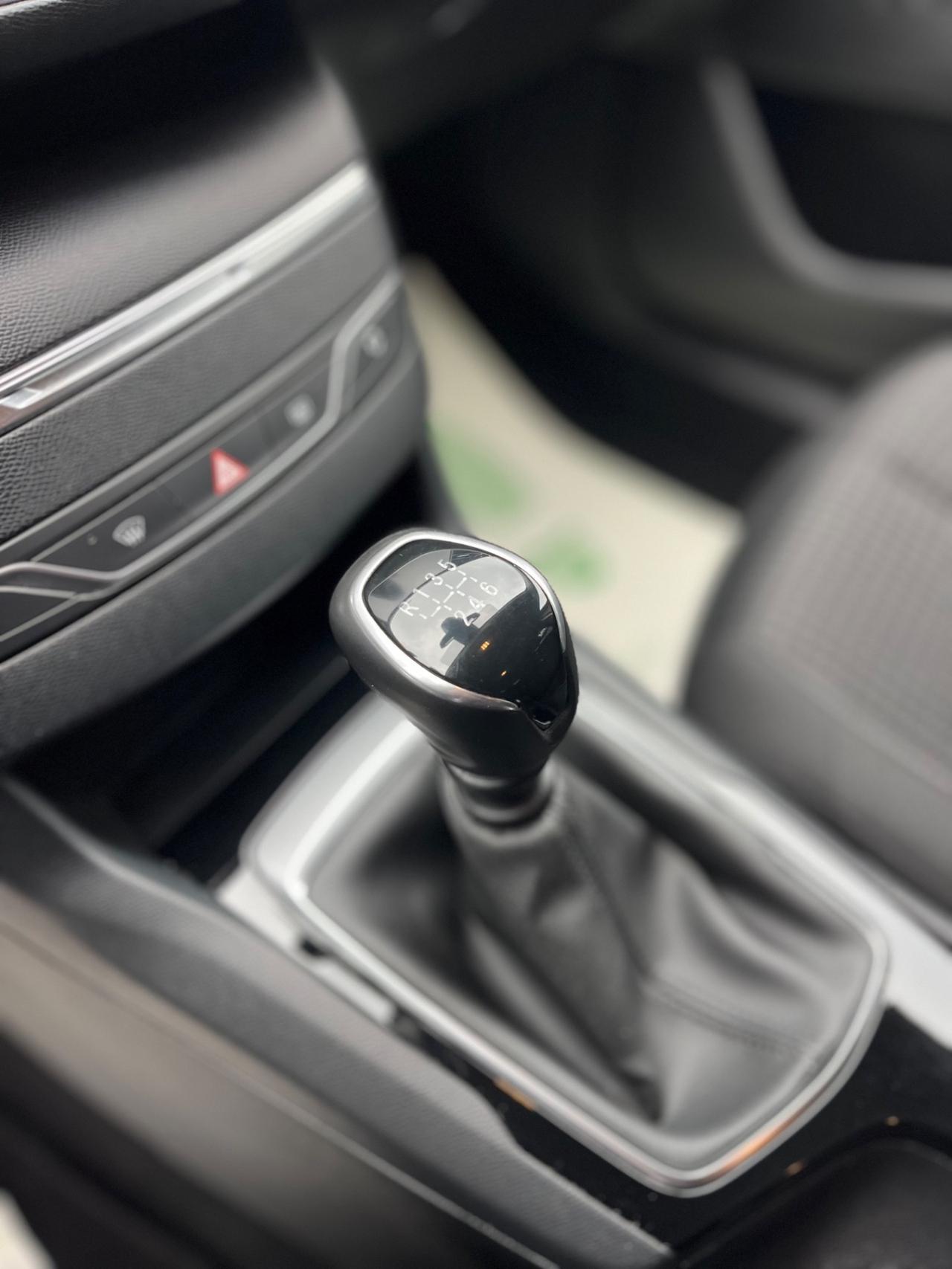 Peugeot 308 BlueHDi 100 S&S SW Business