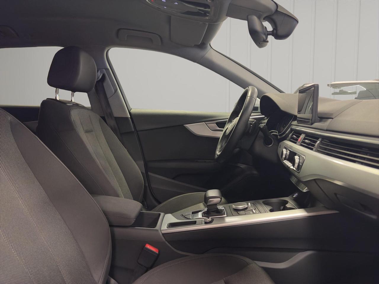 Audi A4 Avant 35 2.0 tdi Business 150cv s-tronic