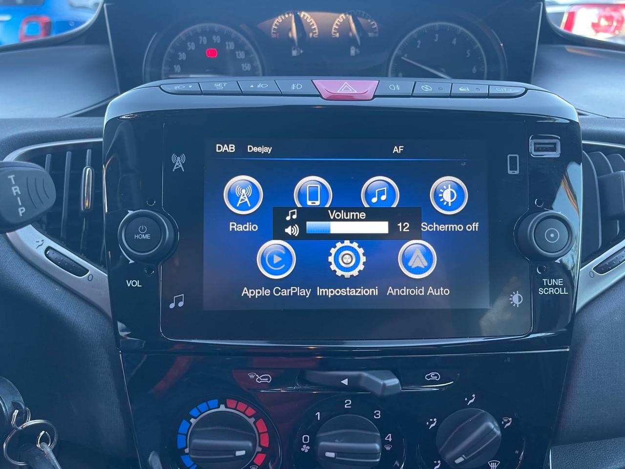 Lancia Ypsilon Gold Hybrid 1.0 FireFly 70cv