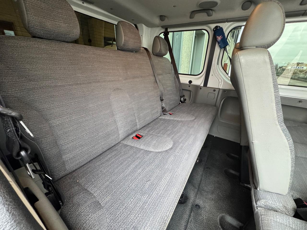 Renault Trafic 9 POSTI