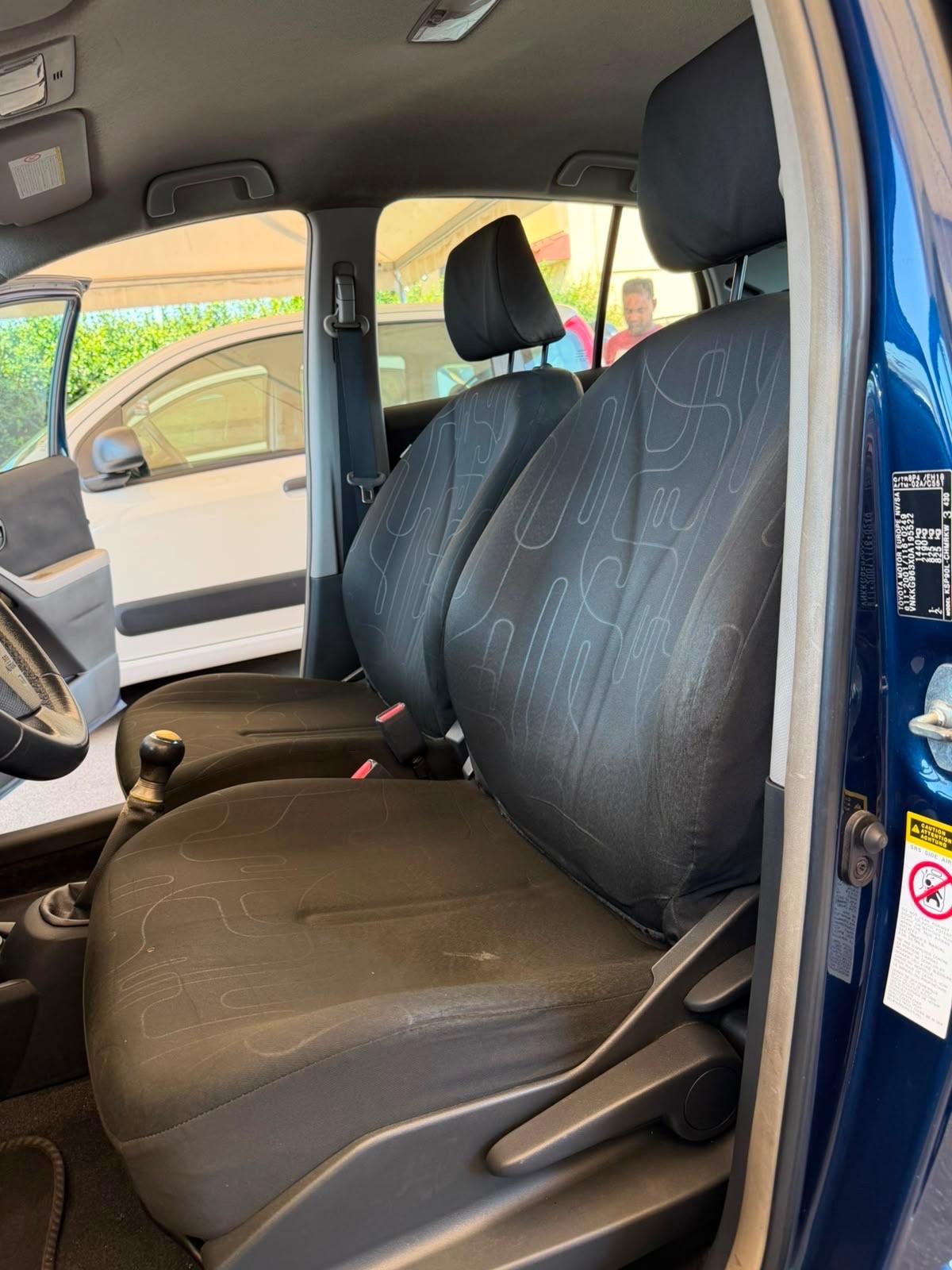 Toyota Yaris 1.0 5 porte Luxury pack