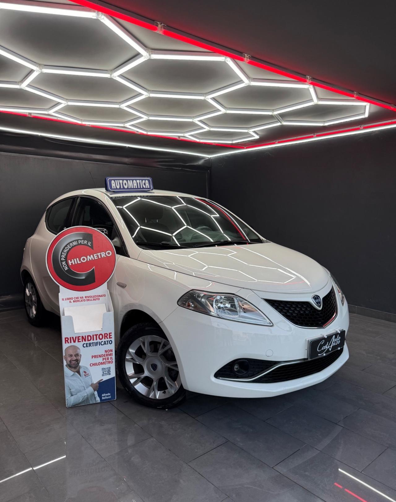 Lancia Ypsilon 0.9 Benzina 85 CV Platinum AUTOMATICA