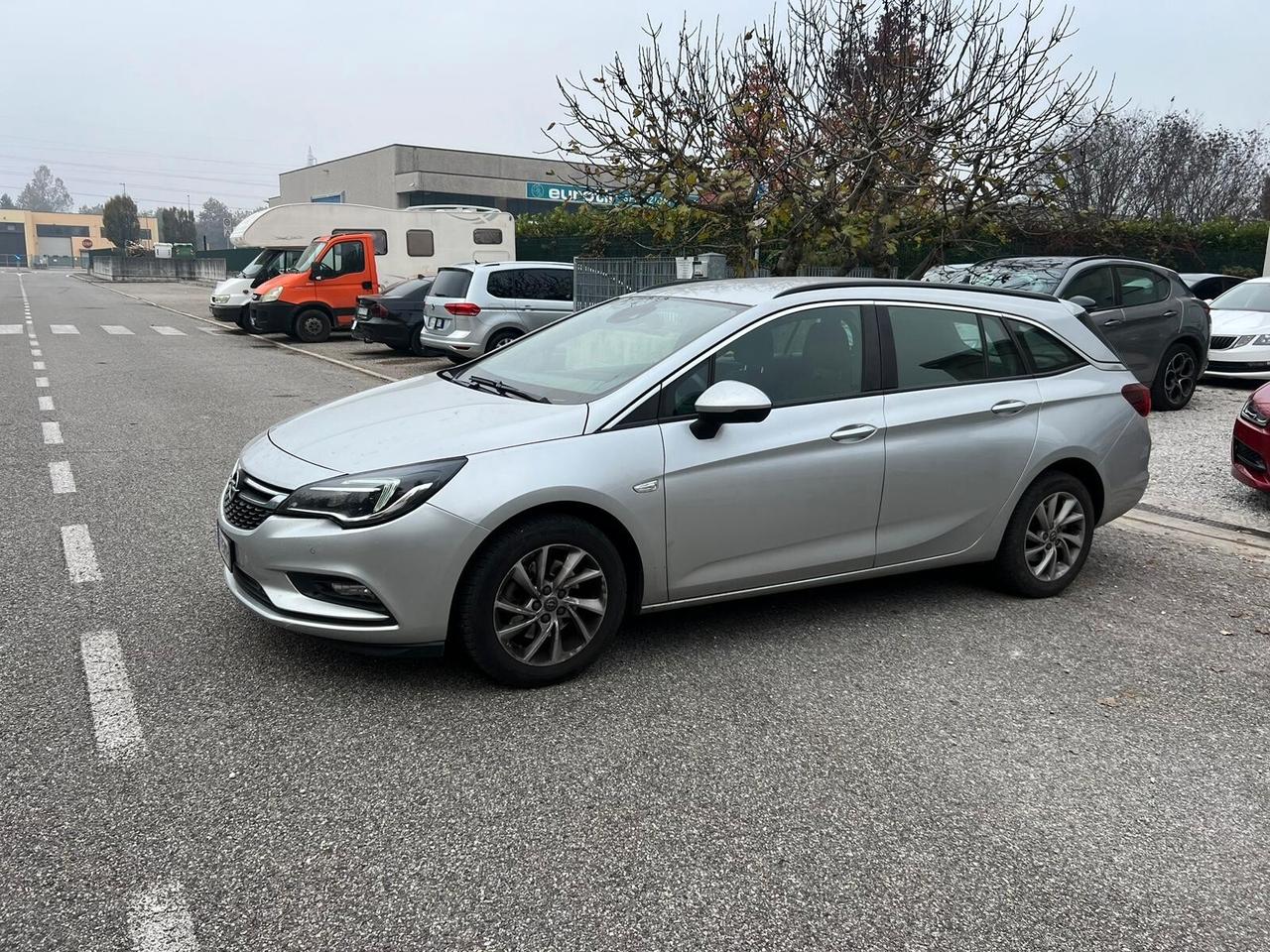 Opel Astra 1.6 CDTi 136CV aut. Sports Tourer Innovation