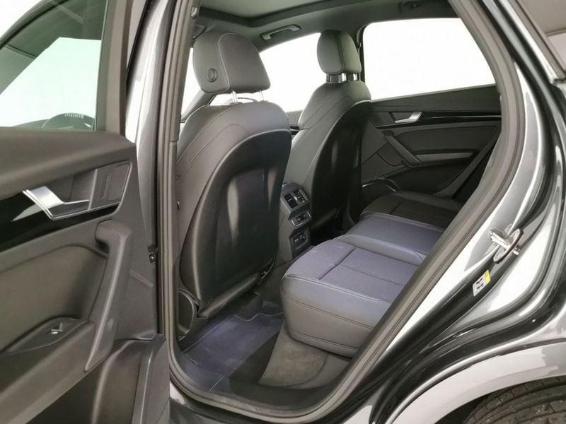 Audi Q5 Sportback 40 2.0 tdi mhev 12V Identity Black quattro s-tronic