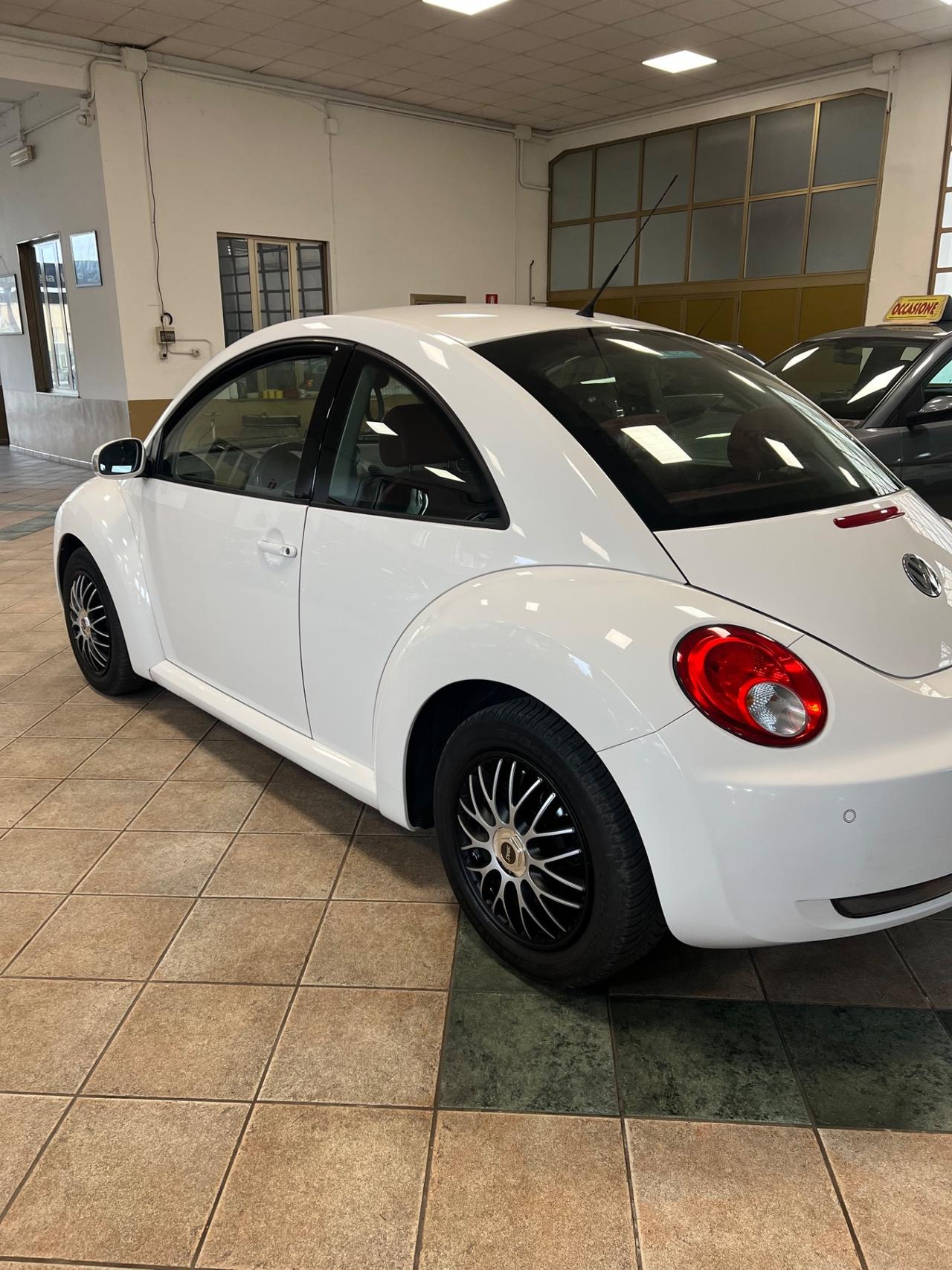 Volkswagen New Beetle 1.6