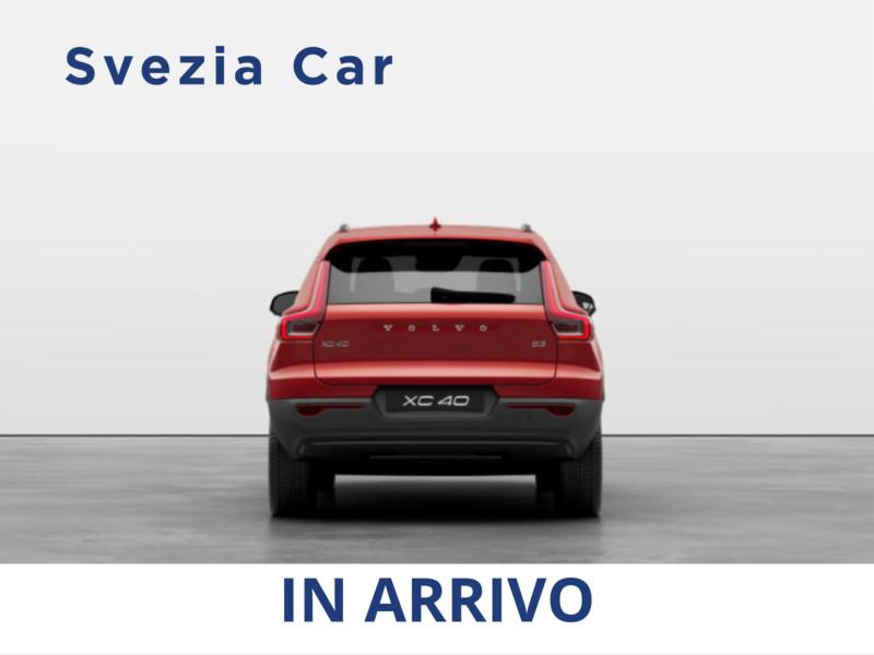 Volvo XC40 B3 automatico Plus Dark